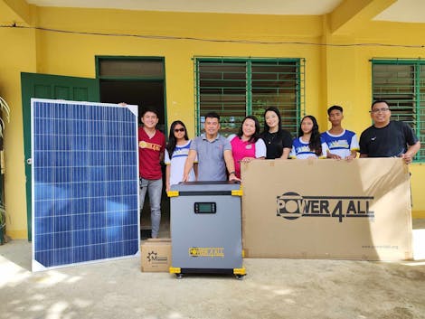 Installation of solar for Laiban ICT Facility. Image Credit: Solar Hope.