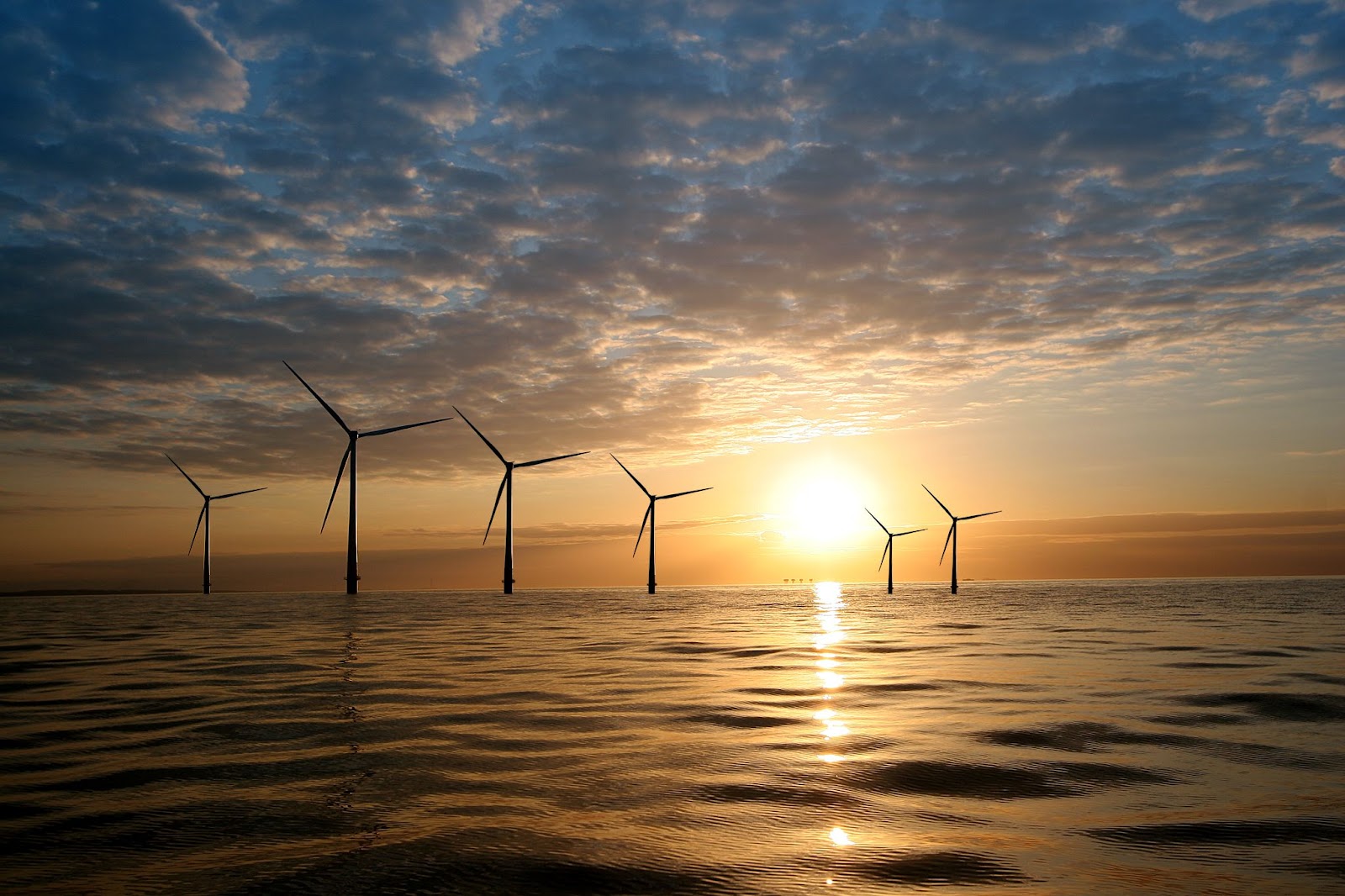 Offshore wind energy. photo: Dreamstime Offshore wind energy. photo: Dreamstime